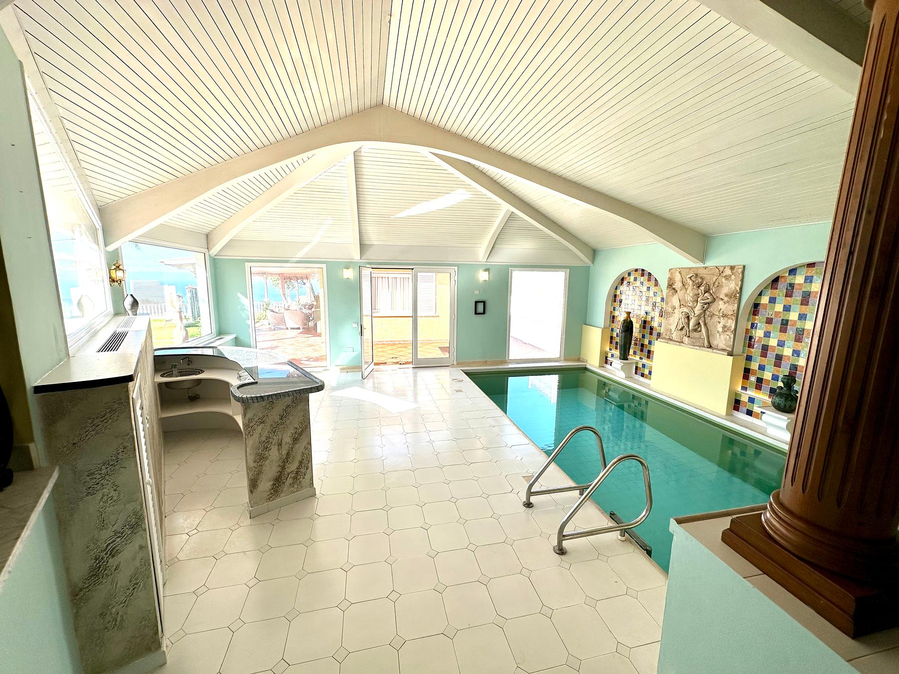 The Main Villa 22