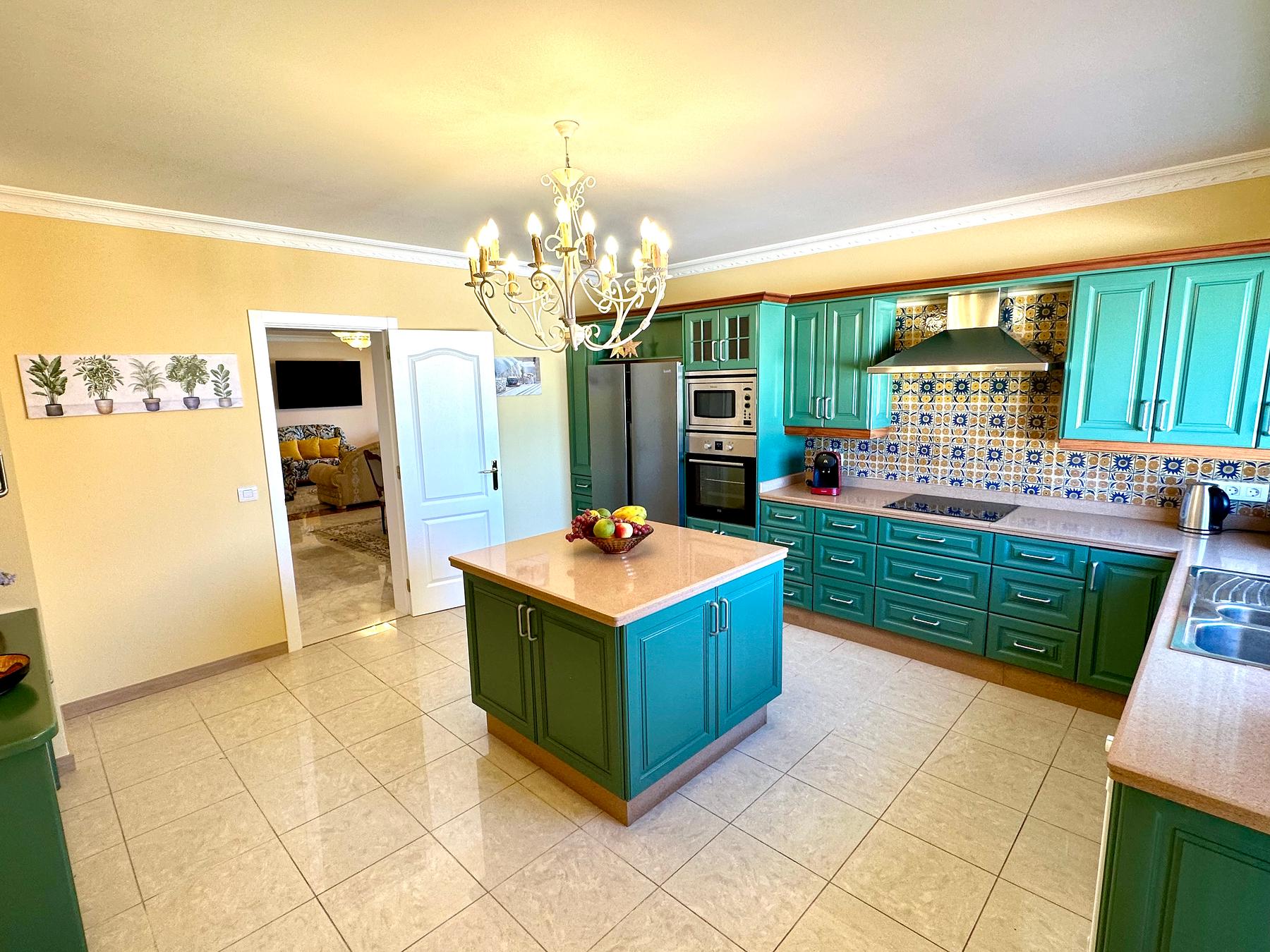 The Main Villa 8
